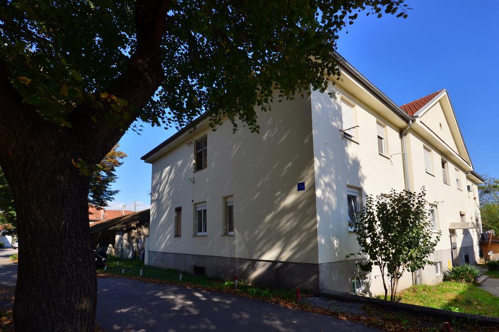 Lisinski Apartment With Private Parking Zagreb Quarto foto